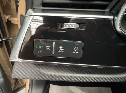 Audi - Q8