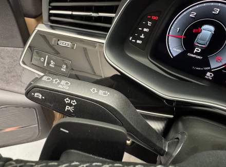Audi - Q8