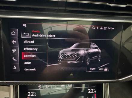 Audi - Q8