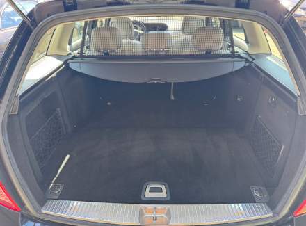 Mercedes-Benz - C-class