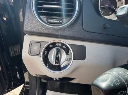 Mercedes-Benz - C-class