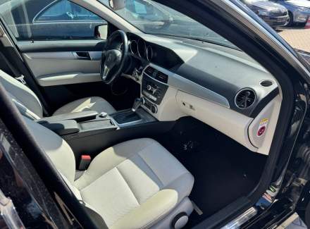 Mercedes-Benz - C-class