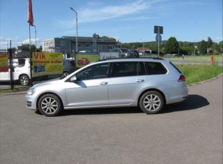 Volkswagen - Golf