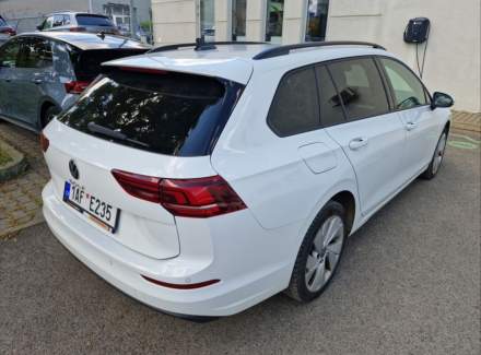 Volkswagen - Golf