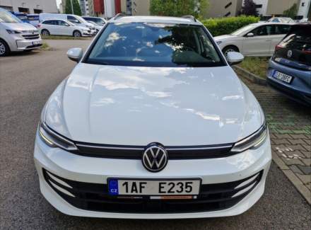 Volkswagen - Golf