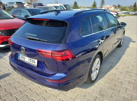 Volkswagen - Golf