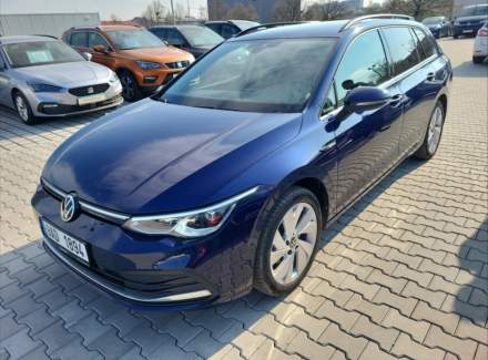 Volkswagen - Golf