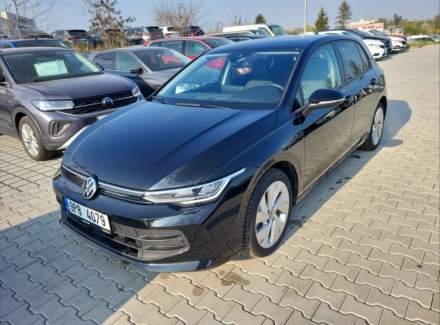 Volkswagen - Golf