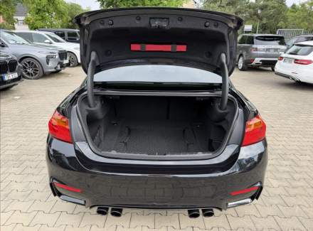 BMW - M4