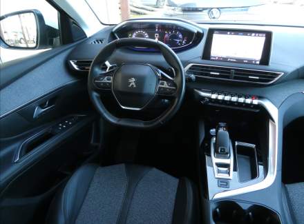 Peugeot - 5008