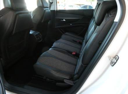 Peugeot - 5008