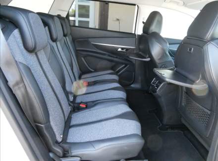 Peugeot - 5008