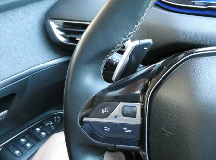 Peugeot - 5008