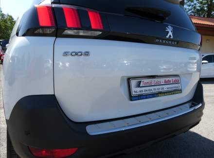 Peugeot - 5008