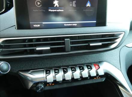 Peugeot - 5008