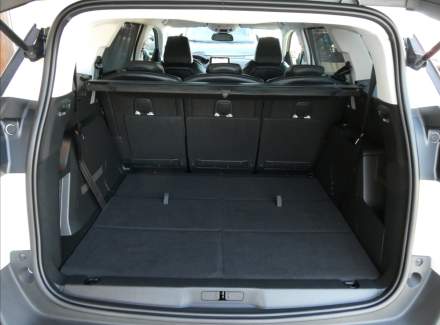 Peugeot - 5008