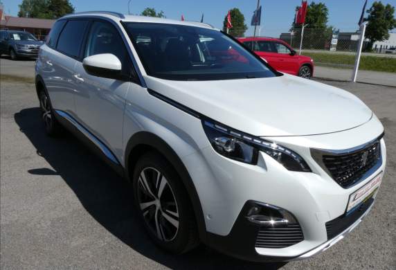 Peugeot - 5008