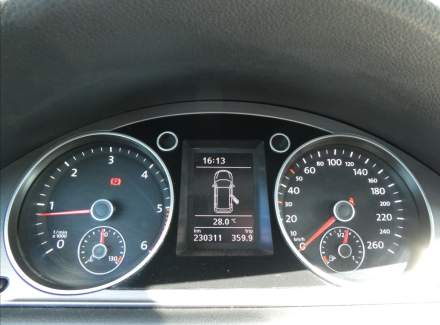 Volkswagen - Passat
