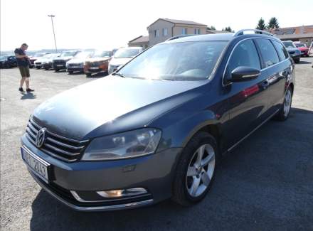 Volkswagen - Passat