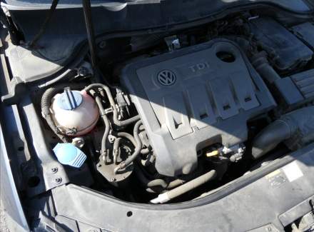 Volkswagen - Passat
