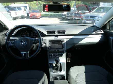 Volkswagen - Passat