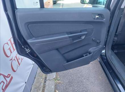 Opel - Zafira