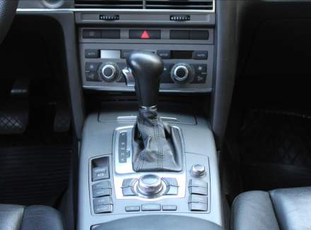 Audi - A6
