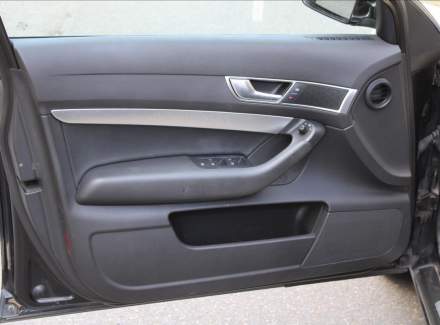 Audi - A6