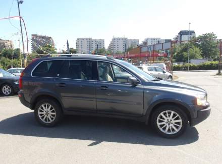 Volvo - XC90