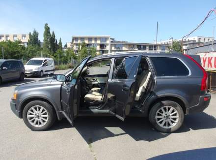 Volvo - XC90