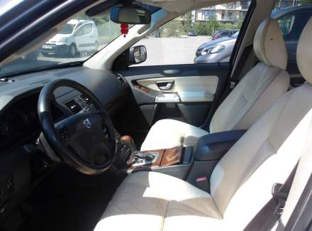 Volvo - XC90