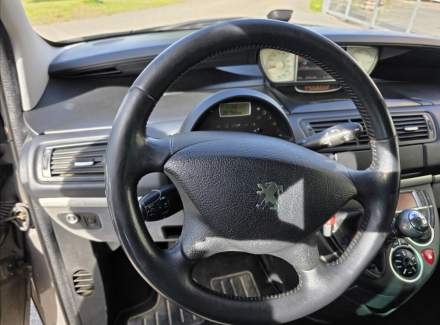 Peugeot - 807