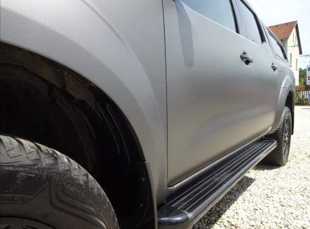 Nissan - Navara