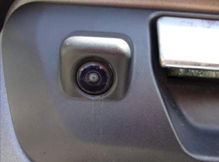 Nissan - Navara