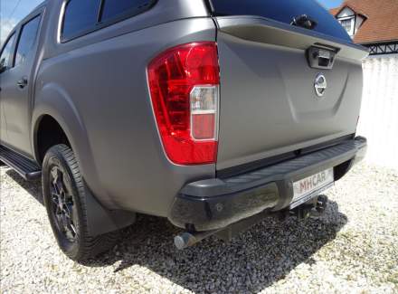 Nissan - Navara