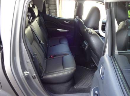 Nissan - Navara