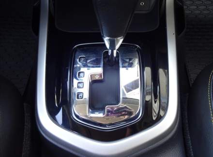 Nissan - Navara