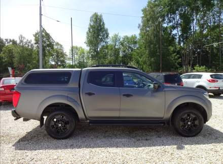Nissan - Navara