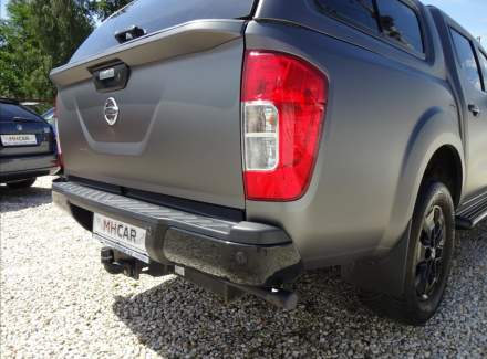 Nissan - Navara
