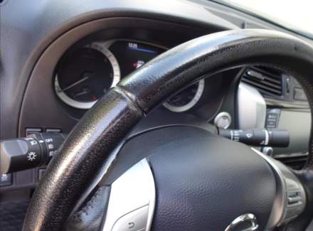 Nissan - Navara