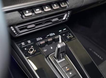 Porsche - 911