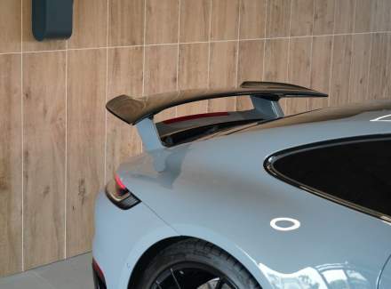 Porsche - 911