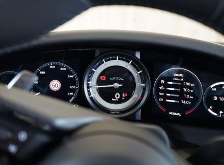 Porsche - 911