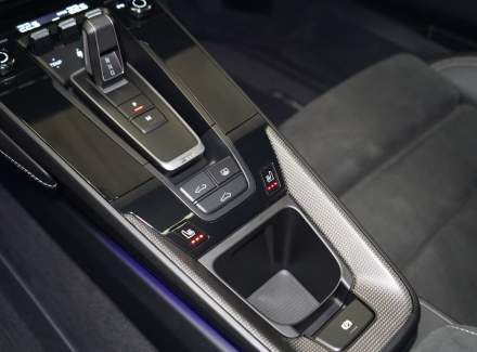 Porsche - 911
