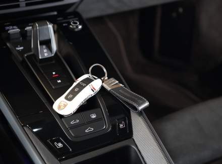 Porsche - 911