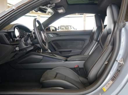 Porsche - 911