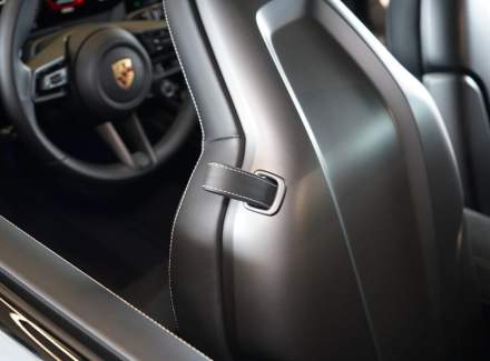Porsche - 911