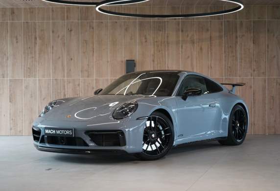 Porsche - 911