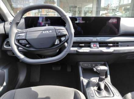 Kia - K4