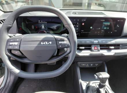 Kia - K4